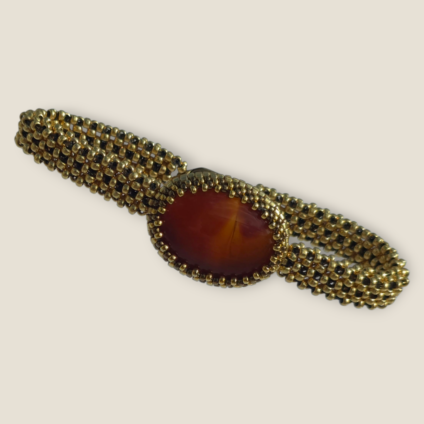 CARNELIAN GOLDEN BRACELET
