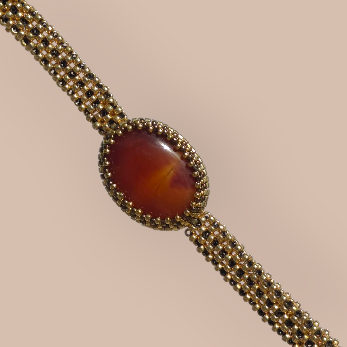 CARNELIAN GOLDEN BRACELET